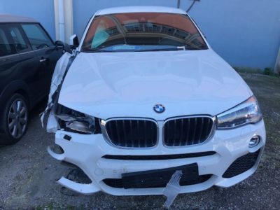 BMW X4 Incidentata